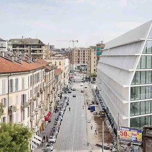 Appartamento Lovely In The Heart Of, Milano
