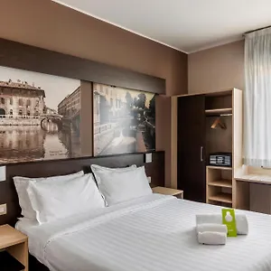 4* מלון Portello